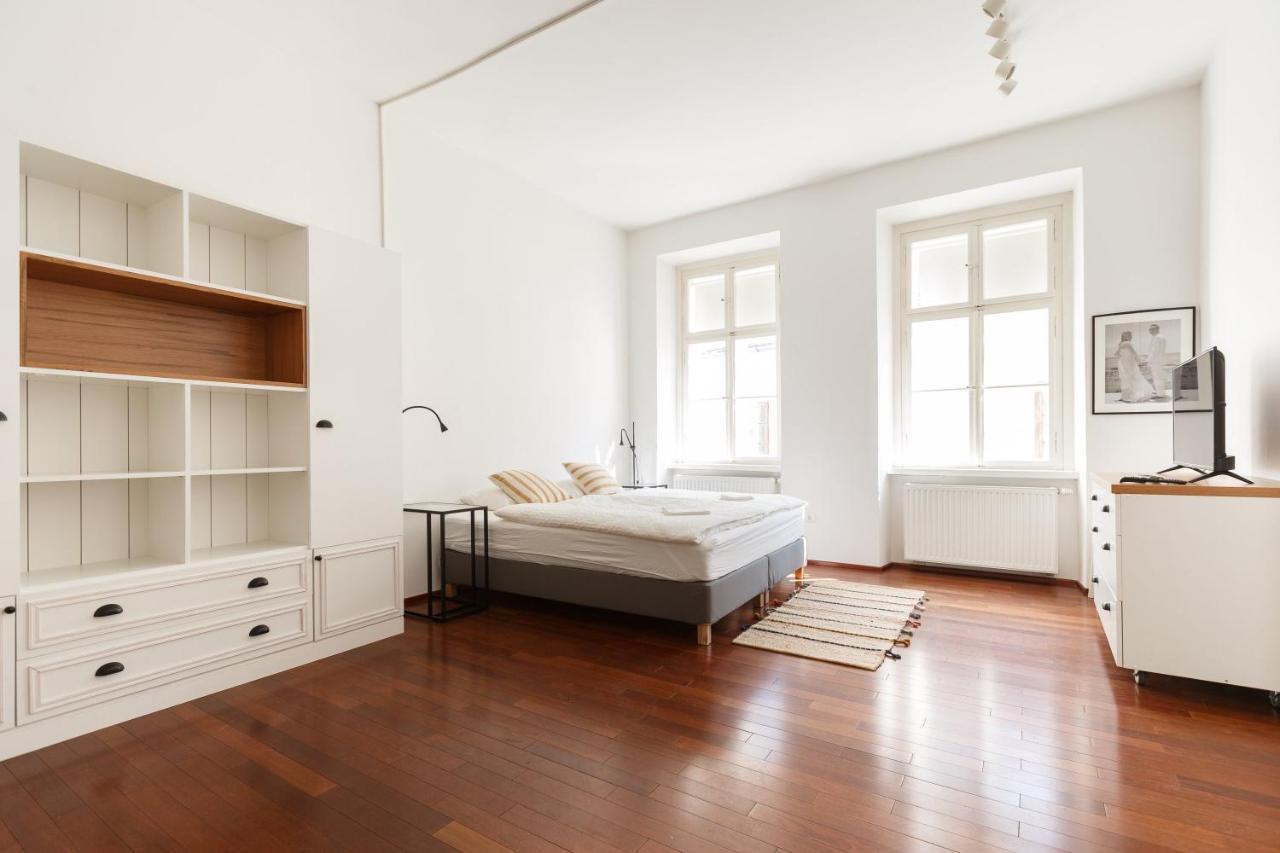 Cool Centre Zagreb Deluxe Apartment Luaran gambar