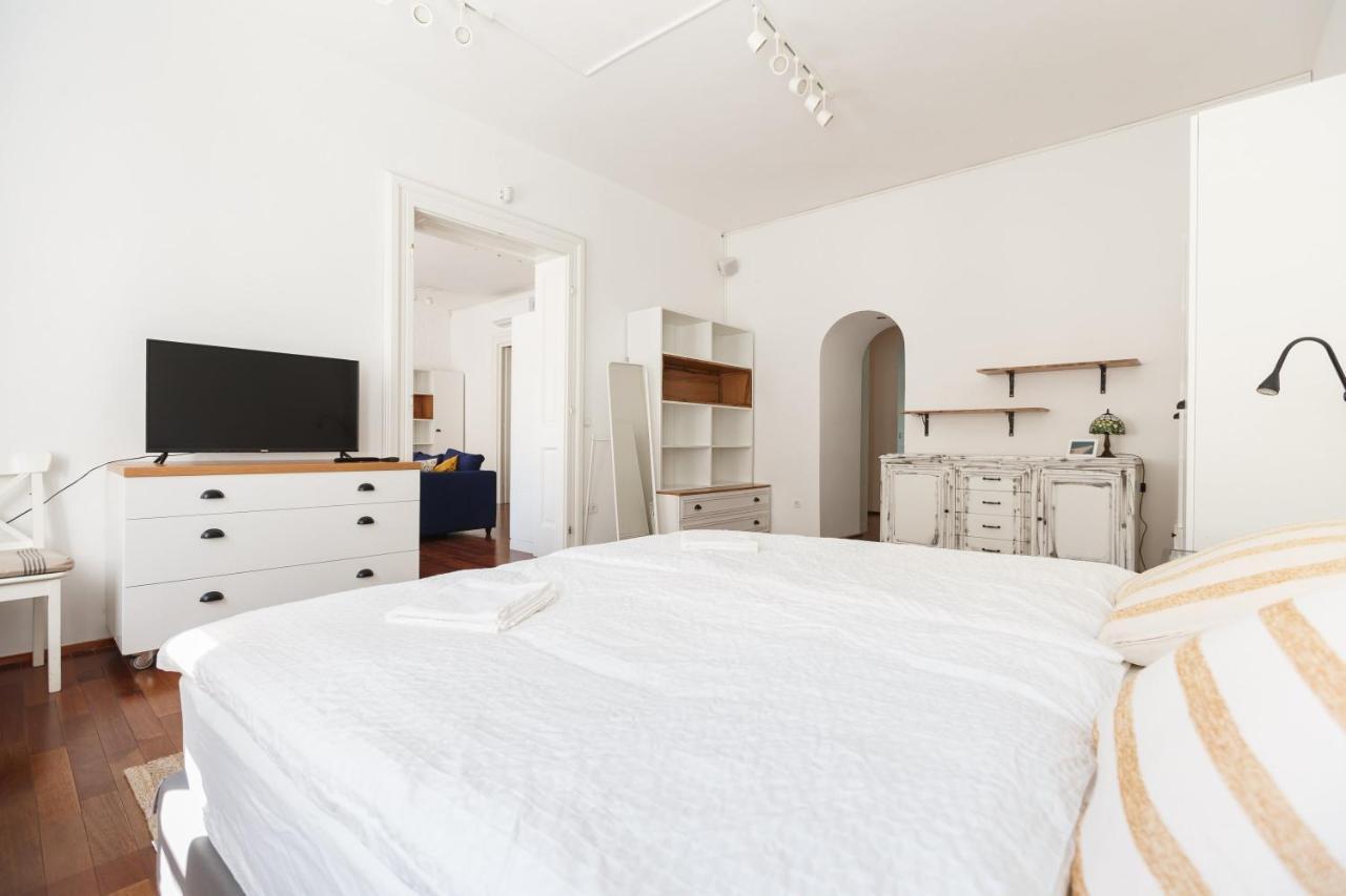 Cool Centre Zagreb Deluxe Apartment Luaran gambar