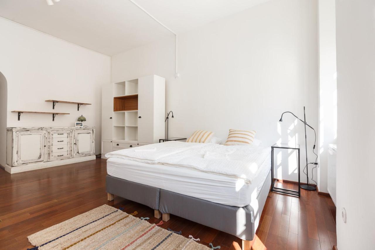 Cool Centre Zagreb Deluxe Apartment Luaran gambar