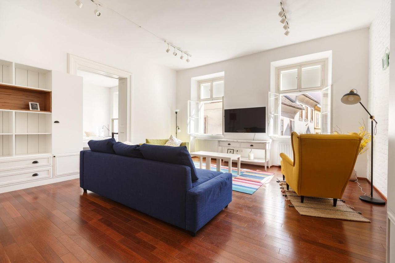 Cool Centre Zagreb Deluxe Apartment Luaran gambar